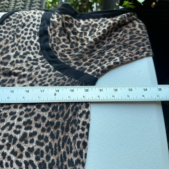 MICHAEL Michael Kors Leopard Print Blouse with Black Details - Picture 7 of 8